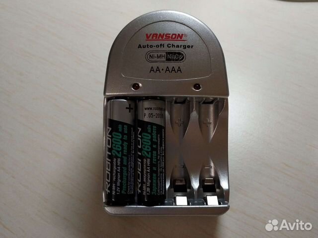 Зарядное устройство для аа и ааа с 2 акк батареями