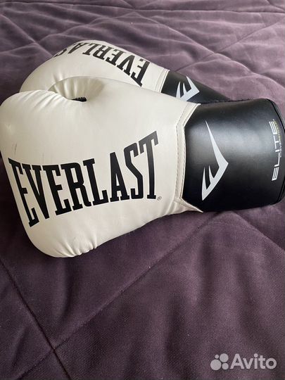 Боксерские перчатки everlast 14oz