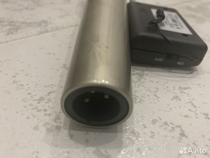 Микрофон для караоке Vitek VT-3832