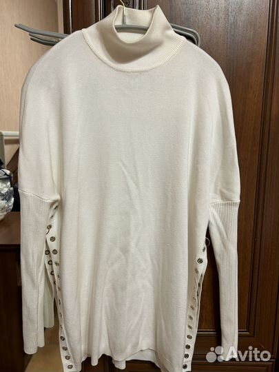 Свитер женский