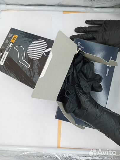 Перчатки смотровые Нитриловые benovy оптом