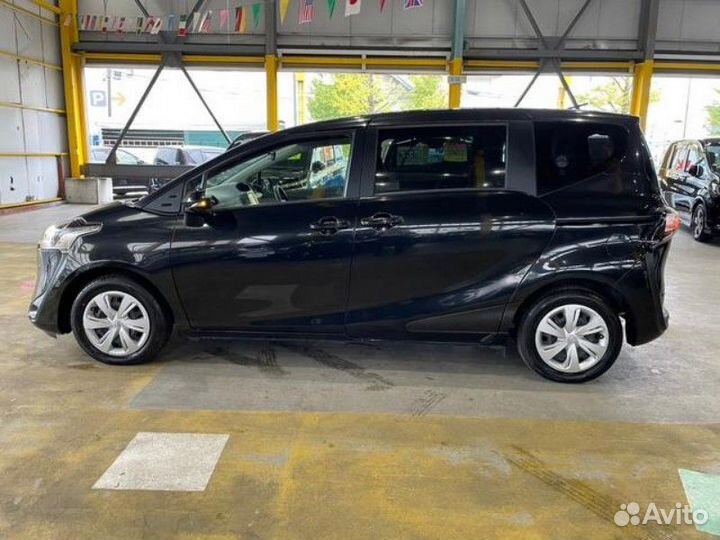 Toyota Sienta 1.5 CVT, 2020, 65 000 км