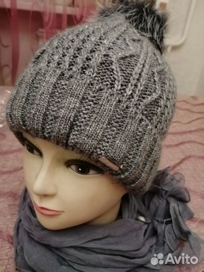 Шапка женская, и детская