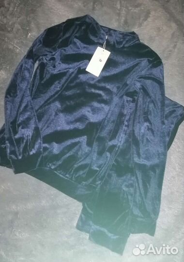 Спортивный костюм женский велюровый новый