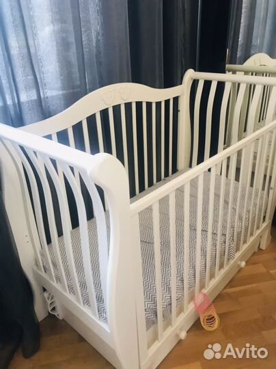 Детская кроватка