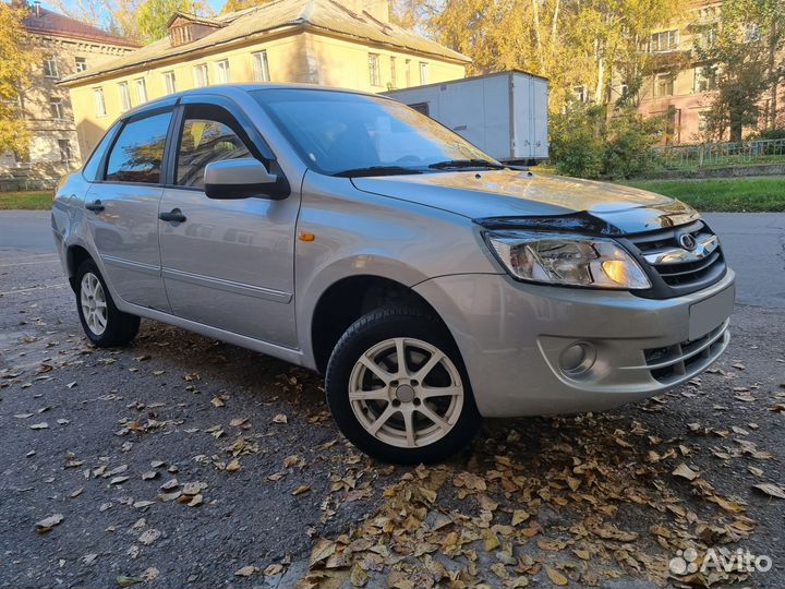 LADA Granta 1.6 МТ, 2012, 190 000 км