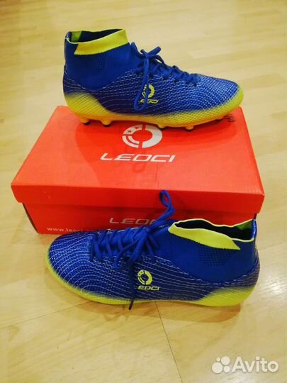 Бутсы футбольные бутсы