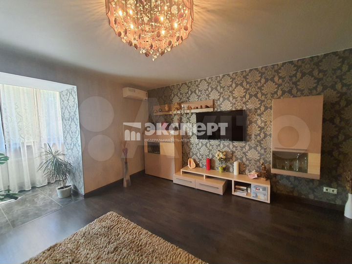 4-к. квартира, 160 м², 3/5 эт.