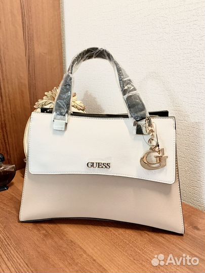 Сумка Guess оригинал новая