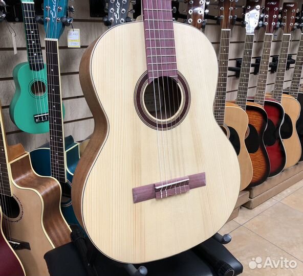 Классическая гитара Kremona S65S+чехол