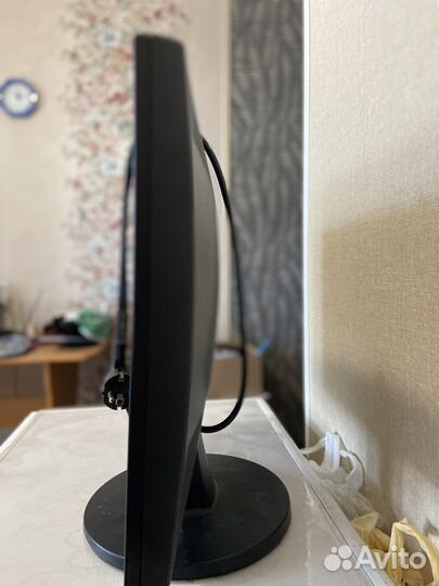 Монитор Samsung