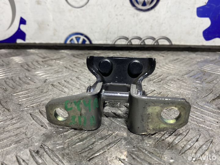 Петля двери задняя правая верхняя Лансер 10 Lancer