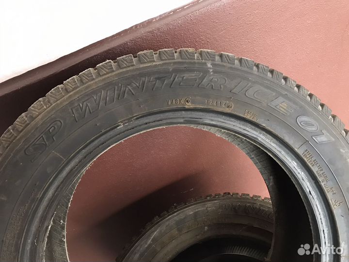 Dunlop SP Winter Ice 01 205/55 R16