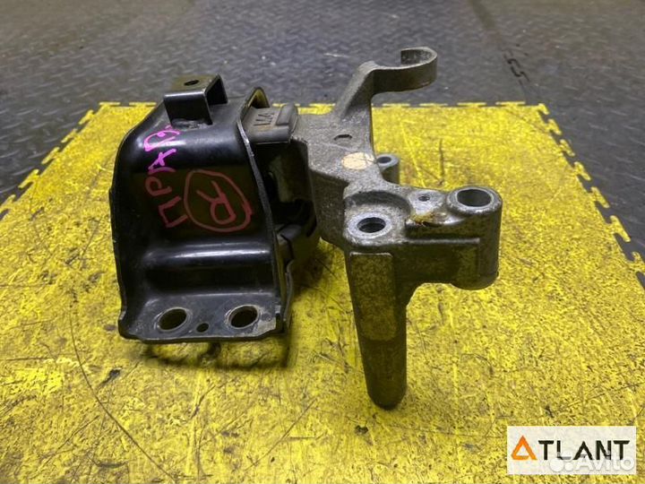 Подушка двс правый nissan dualis