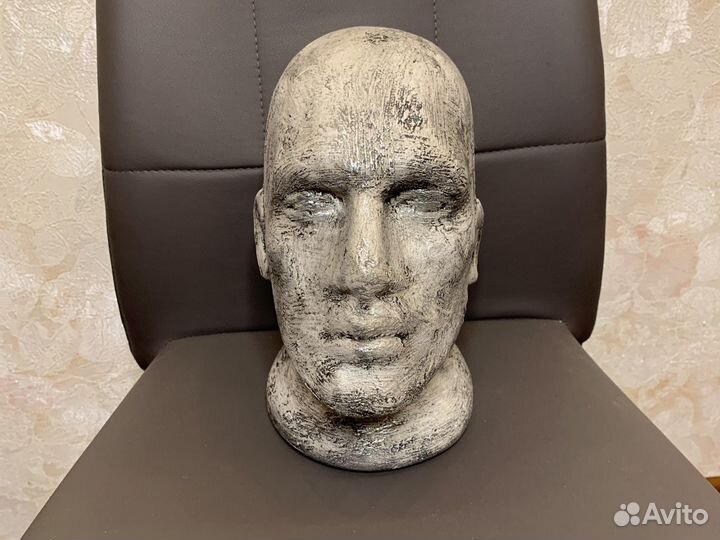 Бюст Голова