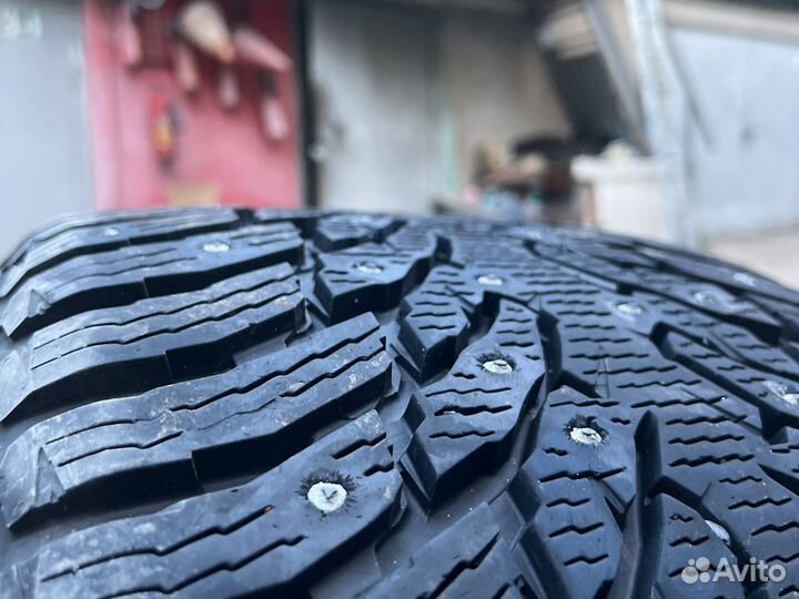 Nokian Tyres Hakkapeliitta 9 SUV 295/35 R21 107T