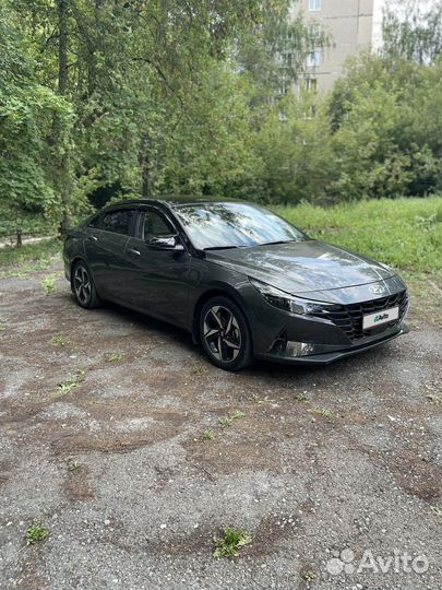 Hyundai Elantra 1.6 AT, 2022, 9 700 км