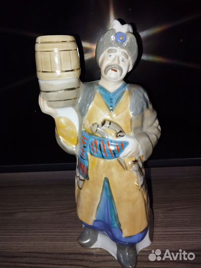 Статуэтка фарфор Хохол