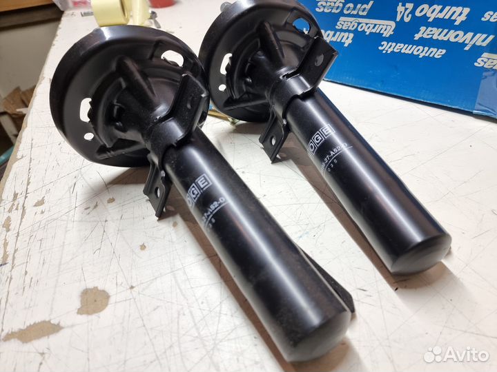 Амортизаторы передние Ford Fiesta фургон 89-96