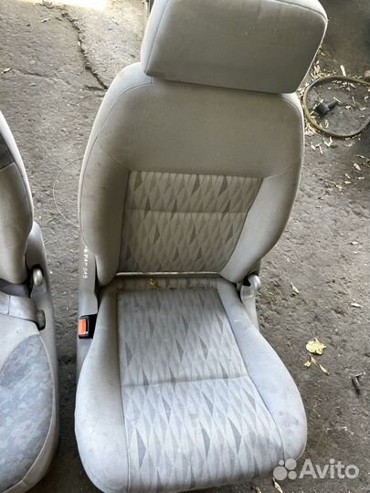 Сиденье заднее Volkswagen Sharan