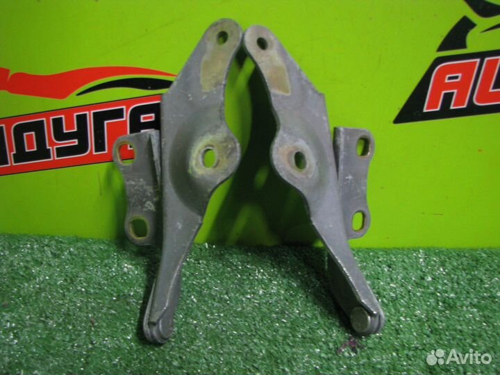 Петли капота nissan J31,PJ31,TNJ31 teana