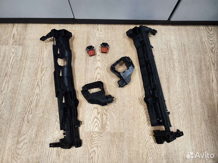 Кассета радиаторов опоры радиатора Мерседес Е 213