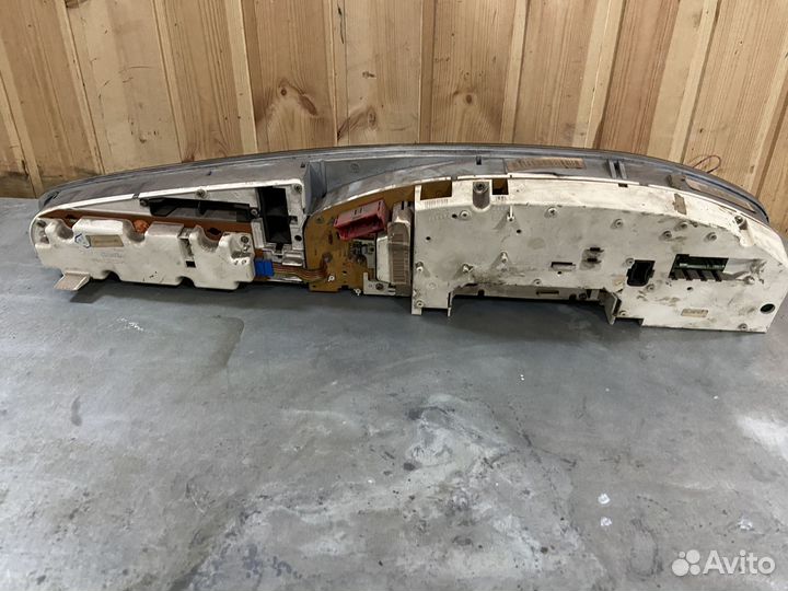 Панель приборов Audi 100