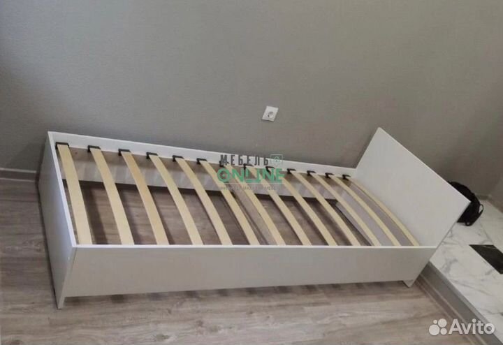 Кровать односпальная новая
