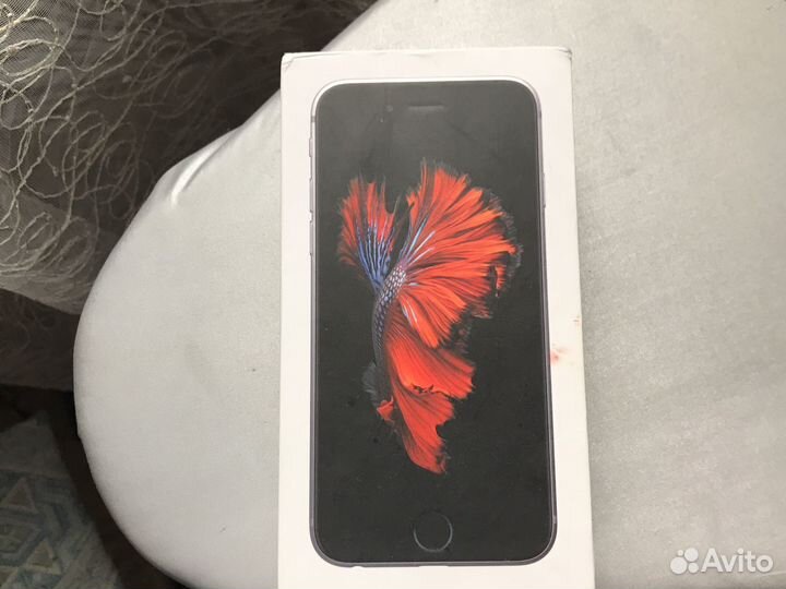 Телефон iPhone 6s