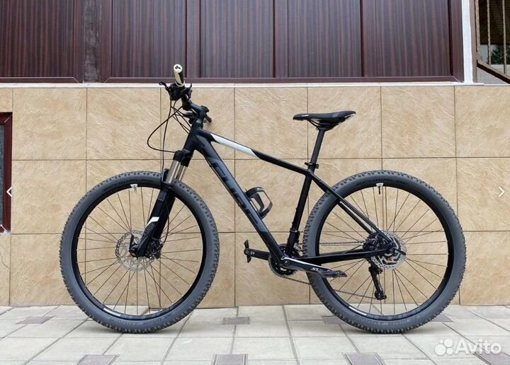 Cube Acid 27.5 (2018)