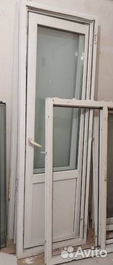 Дверь пластиковая