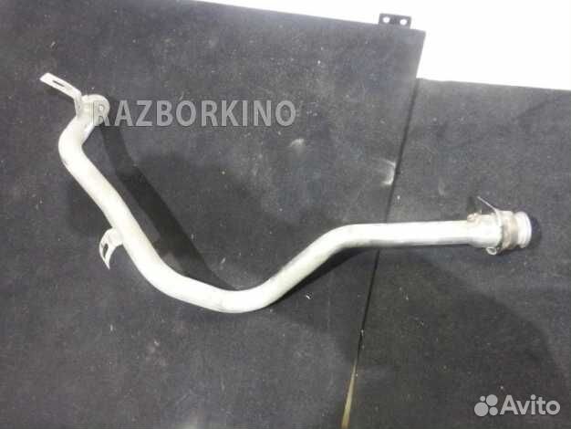 Топливно-заливная горловина