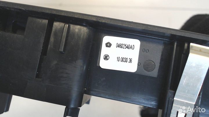 Кнопка стеклоподъемника Jeep Liberty, 2008