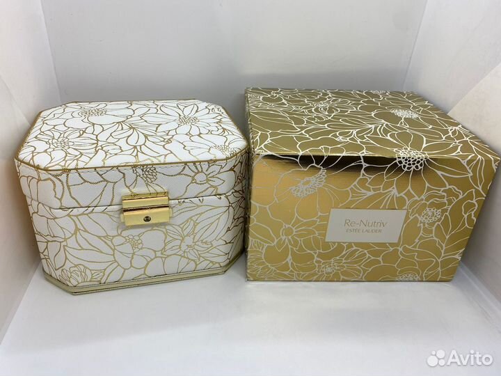 Подарочная шкатулка для украшений Estee Lauder