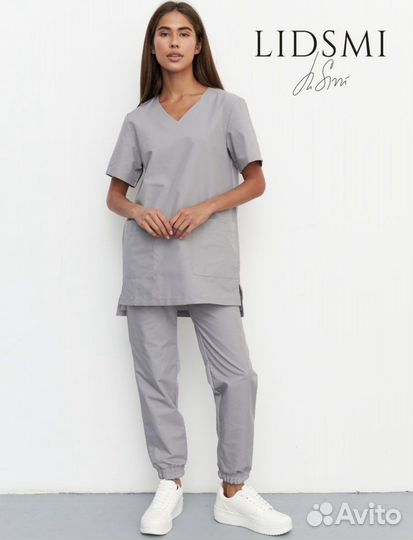 Медицинский костюм новый