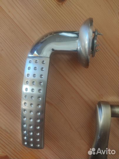 Дверная ручка