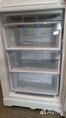 Полки,ящики, от холодильника,Indesit IB 201