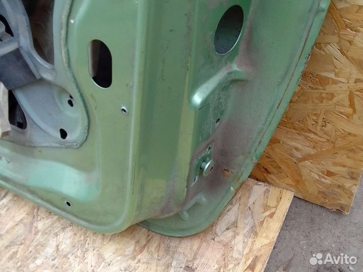 Дверь передний левый peugeot307