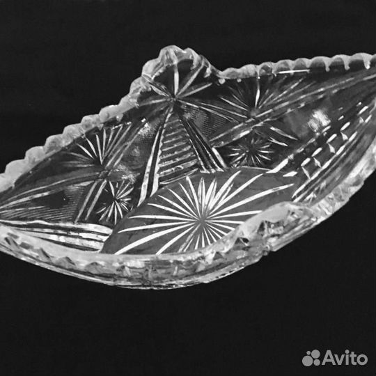 Ваза хрустальная