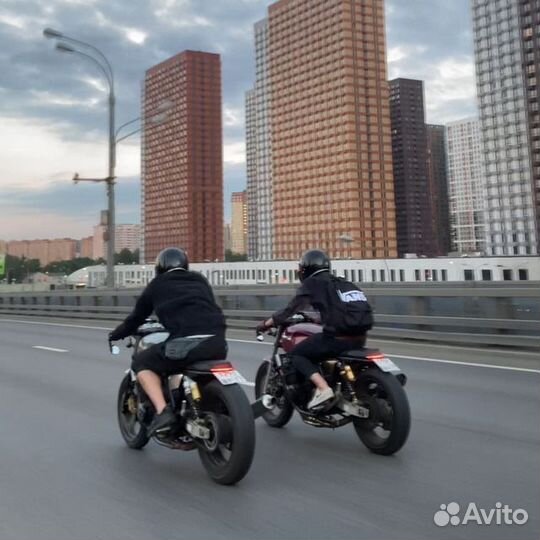 Yamaha XJR400 caferacer