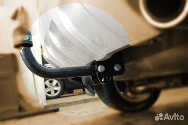 Фаркоп Ford Kuga I 2008-2013 от Leader