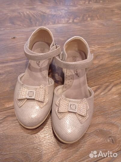 Туфли для девочки