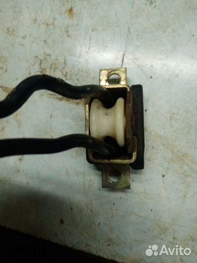 Замок капота, классика