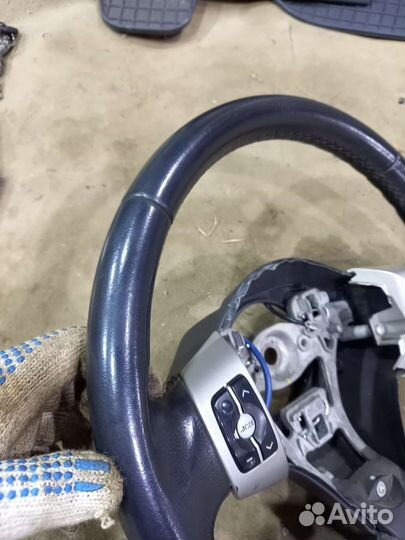 Руль кожанный toyota yaris 2