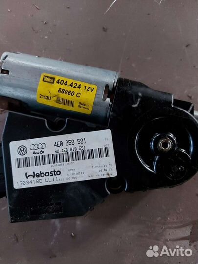 Моторчик Люка на Audi A8 Д3