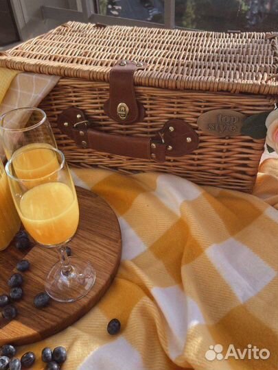 Корзина для пикника с посудой