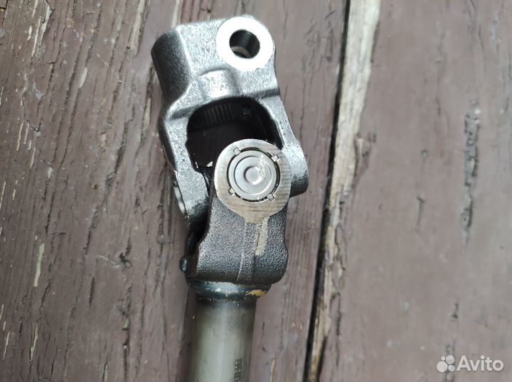 Кардан рулевой Mobis 564002W000 Hyundai Santa Fe 3