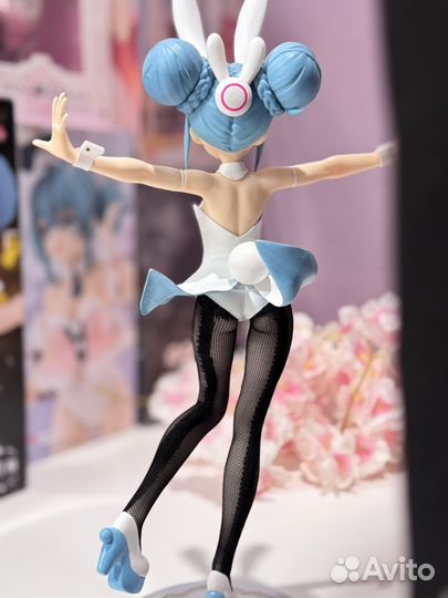 Miku Bunny Suit White Фигурка аниме оригинал