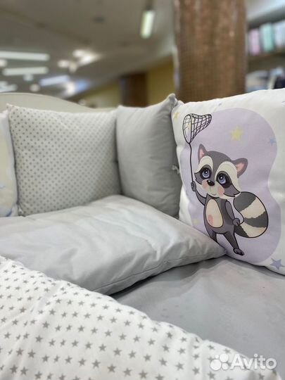 Комплект в кроватку с принтами (17 пр) сатин