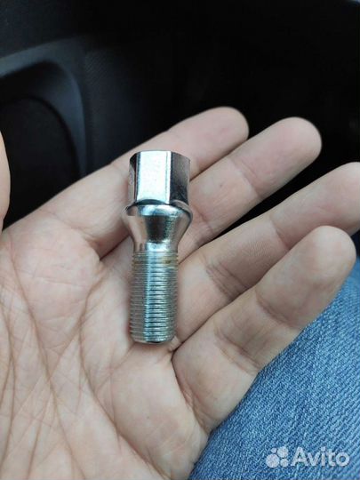 Колесные болты (20 штук) M14x1.25 конус